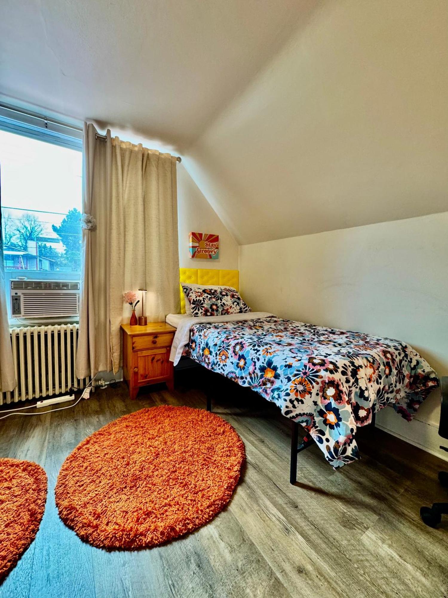 Private Room With Two Twin Beds Air Conditioning And Shared Bathrooms Located Near Seatac Airport And Downtown Seattle Exterior foto