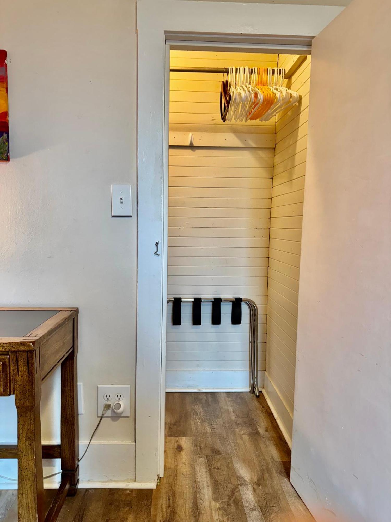 Private Room With Two Twin Beds Air Conditioning And Shared Bathrooms Located Near Seatac Airport And Downtown Seattle Exterior foto