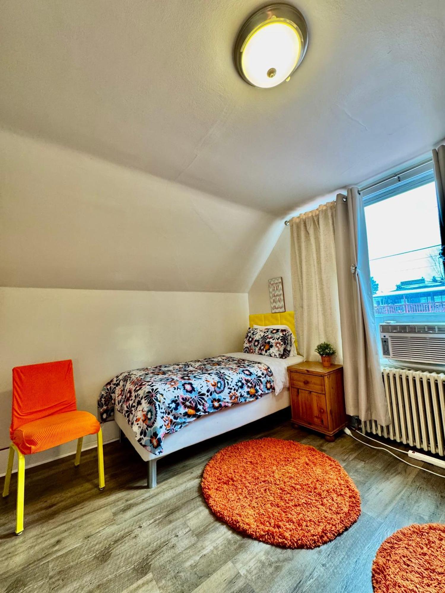 Private Room With Two Twin Beds Air Conditioning And Shared Bathrooms Located Near Seatac Airport And Downtown Seattle Exterior foto